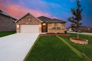 1419 Fox Hollow Rd in Krum, TX - Building Photo