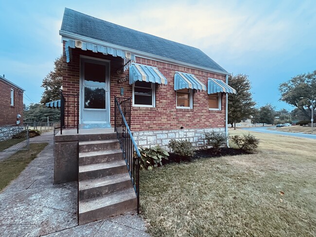 4535 Wabash Ave