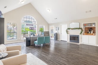 River Oaks Villas Apartments in San Marcos, TX - Building Photo - Interior Photo