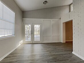 23414 Cimber Ln in Spring, TX - Foto de edificio - Building Photo