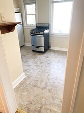 122 W Houstonia Ave in Royal Oak, MI - Building Photo - Building Photo