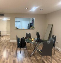 879 NE 195th St in Miami, FL - Building Photo - Building Photo