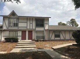 1715 Bentley Blvd in Kissimmee, FL - Building Photo