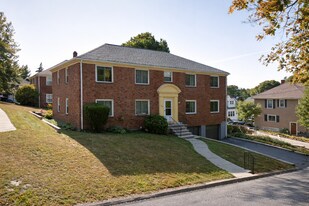 186 Summit Ave, Unit 1A in Quincy, MA - Building Photo