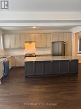 275 Rosenberg Wy in Kitchener, ON - Building Photo - Building Photo