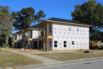 Townhomes in Pensacola, FL - Building Photo - Building Photo