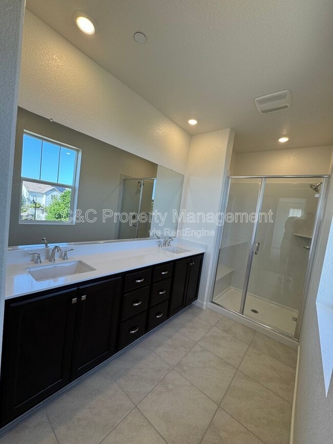 5339 Shenandoah Vly Ln in Stockton, CA - Building Photo - Building Photo