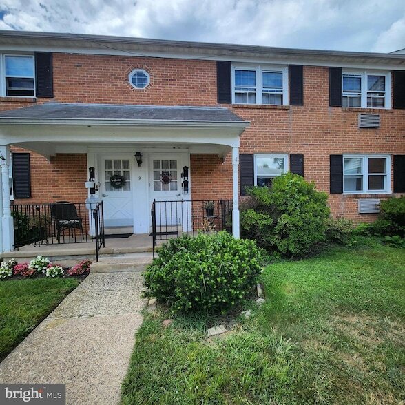 property at 2 B Sterling Terrace
