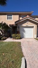 6422 Park Lake Cir in Boynton Beach, FL - Building Photo - Building Photo