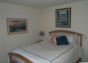 22193 Center Pointe in Lake Forest, CA - Building Photo - Building Photo