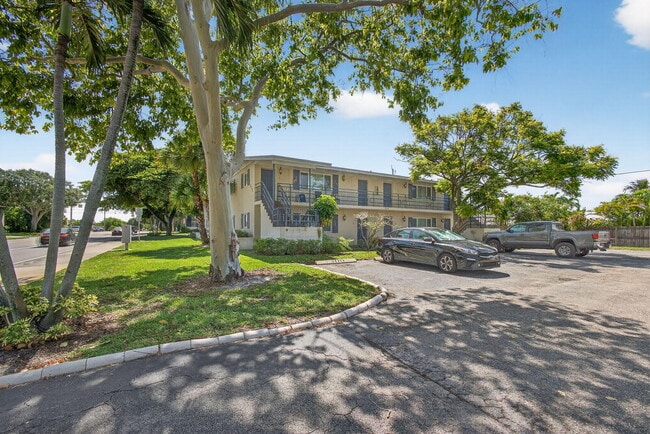 property at 809 Lighthouse Dr