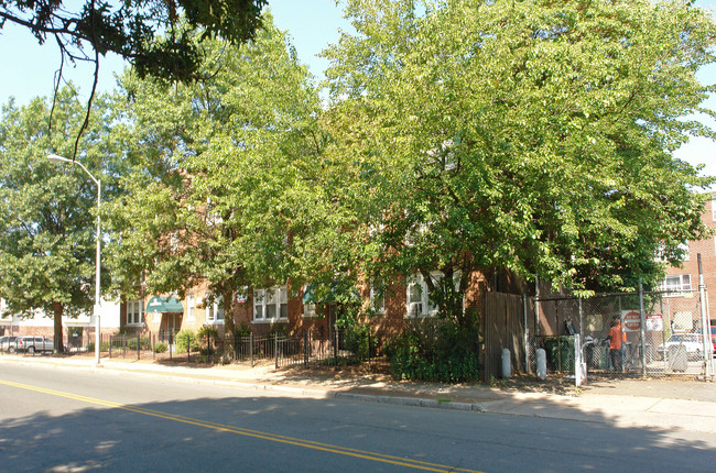 954-956 Capitol Ave in Hartford, CT - Building Photo - Building Photo