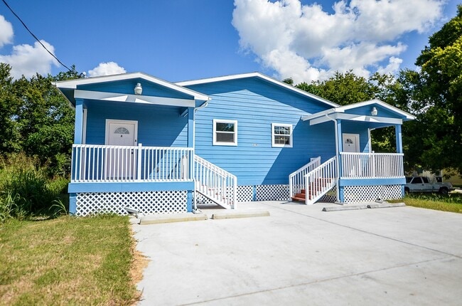 239 Broadhurst in Houston, TX - Building Photo - Building Photo