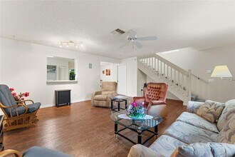 2373 Hounds Trail in Palm Harbor, FL - Building Photo - Building Photo