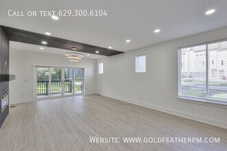 402 E Trinity Ln in Nashville, TN - Foto de edificio - Building Photo