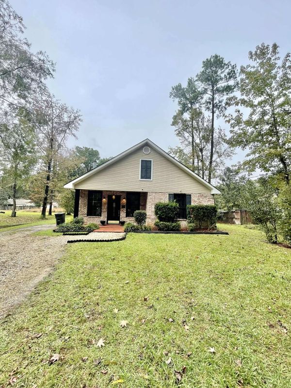 property at 72291 Forest Dr