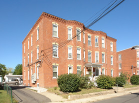 31 Kelley St Apartments