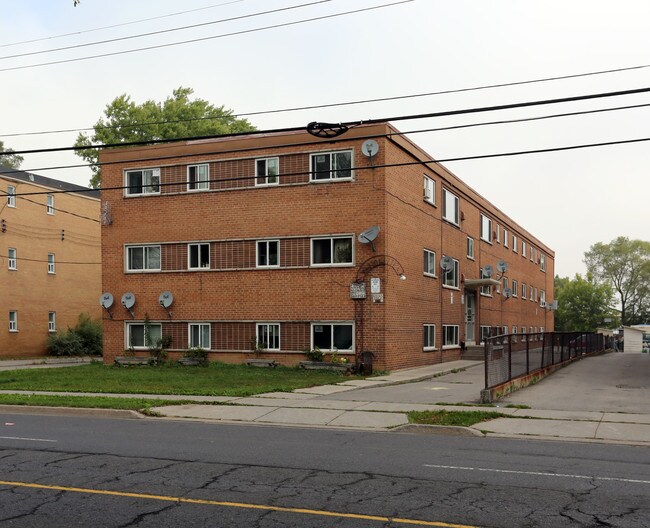 375 Melvin Ave Apartments Hamilton, ON Apartments For Rent