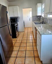 1433 Livonia Ave in Los Angeles, CA - Building Photo - Building Photo