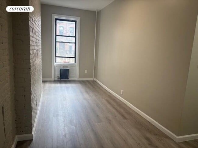 140 W 75th St in New York, NY - Building Photo - Building Photo