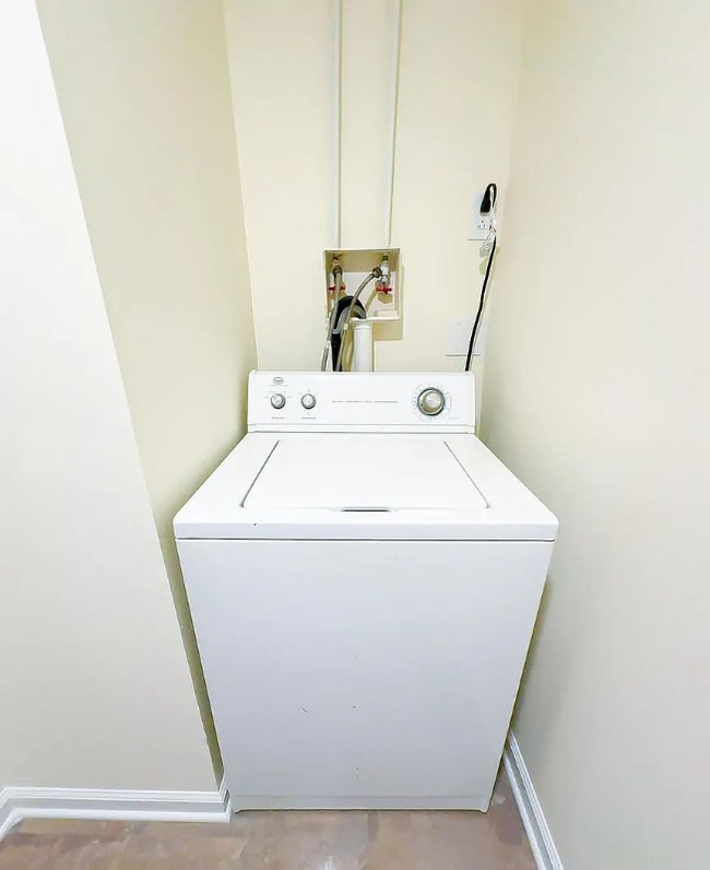 14649 London Ln in Bowie, MD - Building Photo - Building Photo