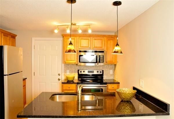 26 Walden Dr in Natick, MA - Building Photo - Building Photo