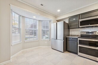 146 Corwin Cir in Hampton, VA - Building Photo - Building Photo