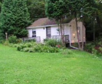 property at 2550 Silver Lake Spur