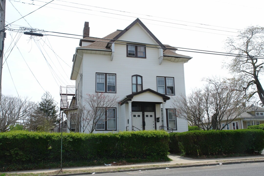 120 Chelsea Ave in Long Branch, NJ - Building Photo