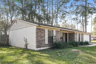 1670 Mary Beth Dr in Middleburg, FL - Building Photo - Building Photo