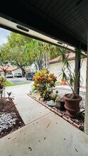 15210 SW 48th Terrace in Miami, FL - Building Photo - Building Photo