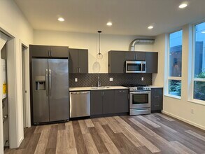 2320C 15th Ave S in Seattle, WA - Building Photo - Building Photo