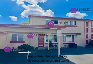 1893 Lynwood Dr in Concord, CA - Building Photo