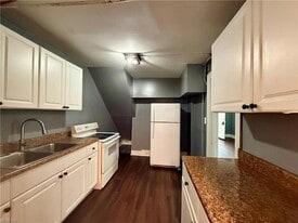 3 Cotton Pl in Portsmouth, VA - Building Photo