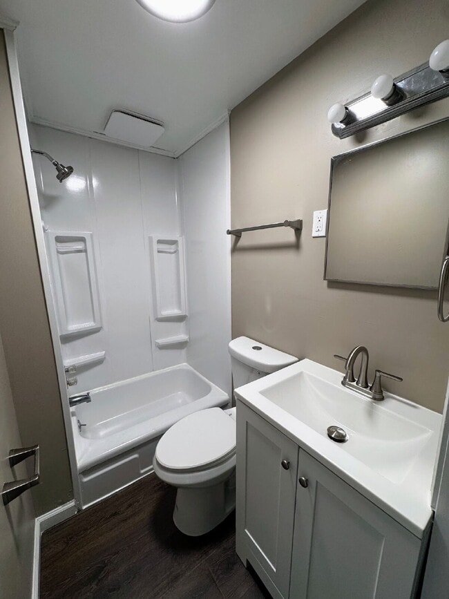 17 Wood St in Batavia, NY - Building Photo - Building Photo