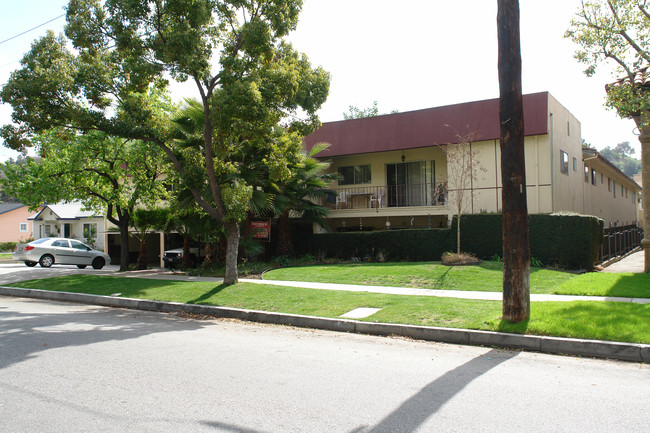 1516 Rock Glen Ave in Glendale, CA - Foto de edificio - Building Photo