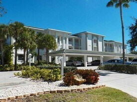 130 Breakers Ct in Punta Gorda, FL - Building Photo