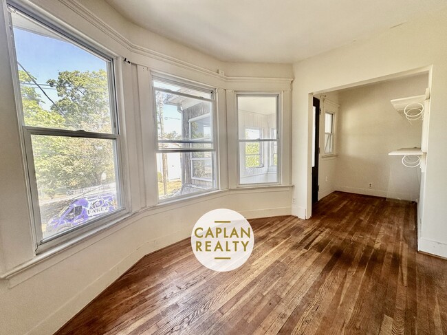 104 Webster St, Unit 2