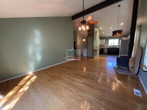 655 W Monument St in Colorado Springs, CO - Building Photo - Building Photo