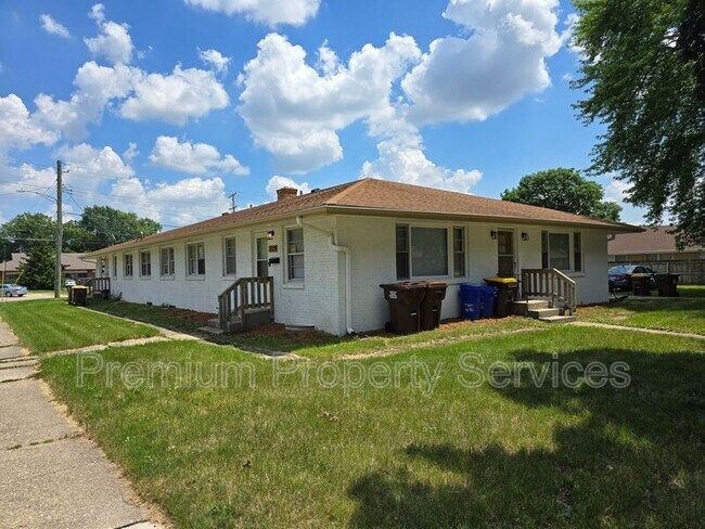 3329 Darwood Dr in Rockford, IL - Building Photo - Building Photo