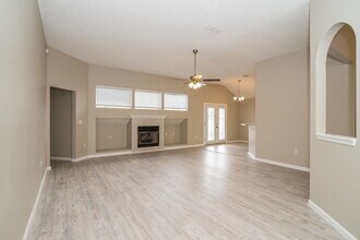 3827 Star Leaf Road in Jacksonville, FL - Building Photo - Building Photo
