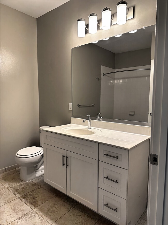 One Glover in Norwalk, CT - Building Photo - Building Photo