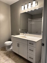 One Glover in Norwalk, CT - Foto de edificio - Building Photo