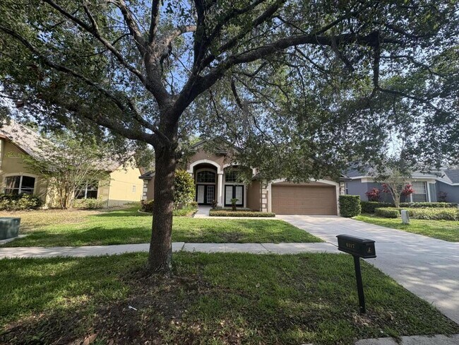 6117 Whimbrelwood Dr in Lithia, FL - Building Photo - Building Photo