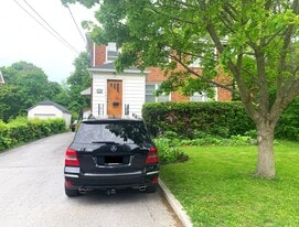 330 Willingdon Av in Kingston, ON - Building Photo