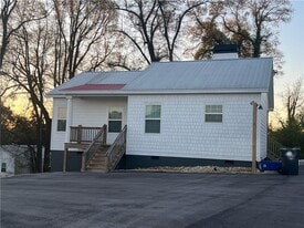 626 Liberty Pk Dr in Gainesville, GA - Building Photo