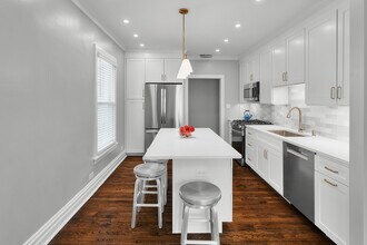 1322 Wilmette Ave in Wilmette, IL - Building Photo - Building Photo