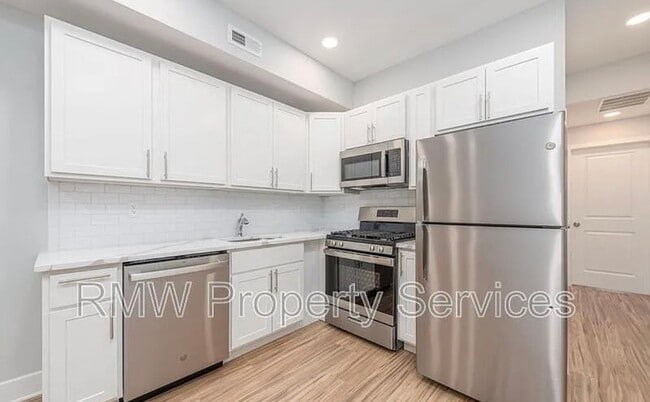 2031 S 19th St in Philadelphia, PA - Building Photo - Building Photo