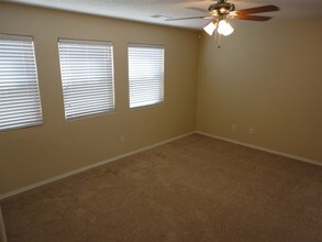 1804 Sierra Norte Loop NE in Rio Rancho, NM - Building Photo - Building Photo