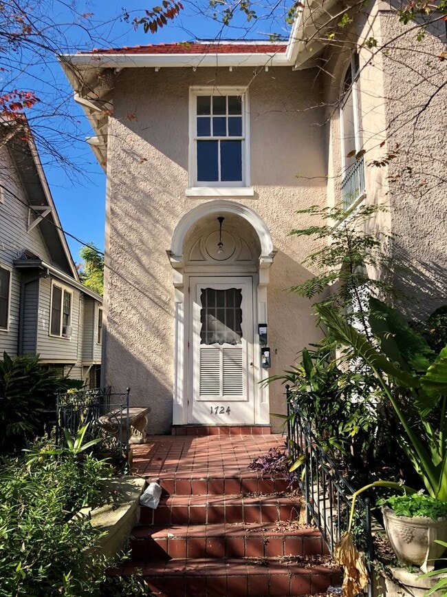 property at 1726-1726 Broadway St